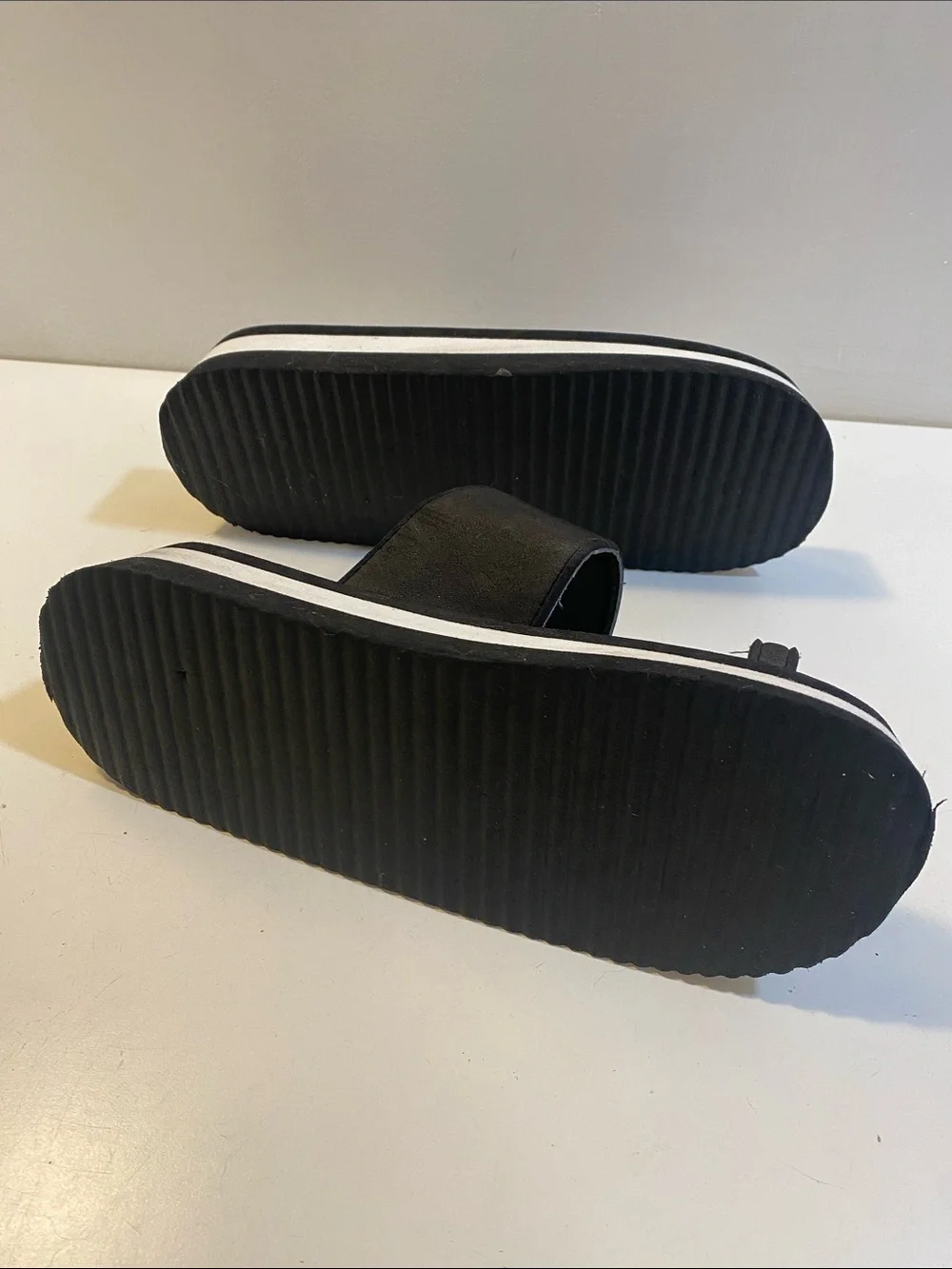 Speedo  Black Slide Sandals with White Trim Fits 8-8.5